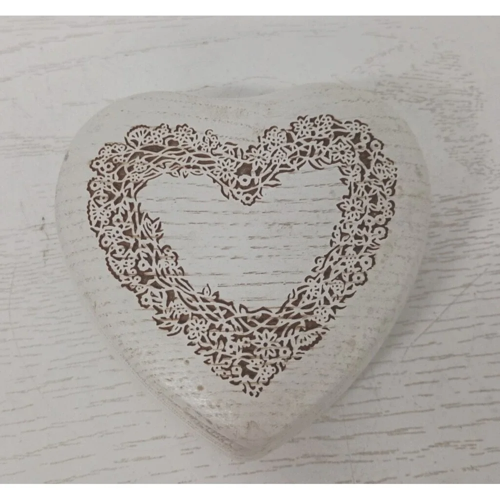 Vintage Lasercraft 1988 Wood Heart Shaped Musical Trinket Jewelry Box Rustic